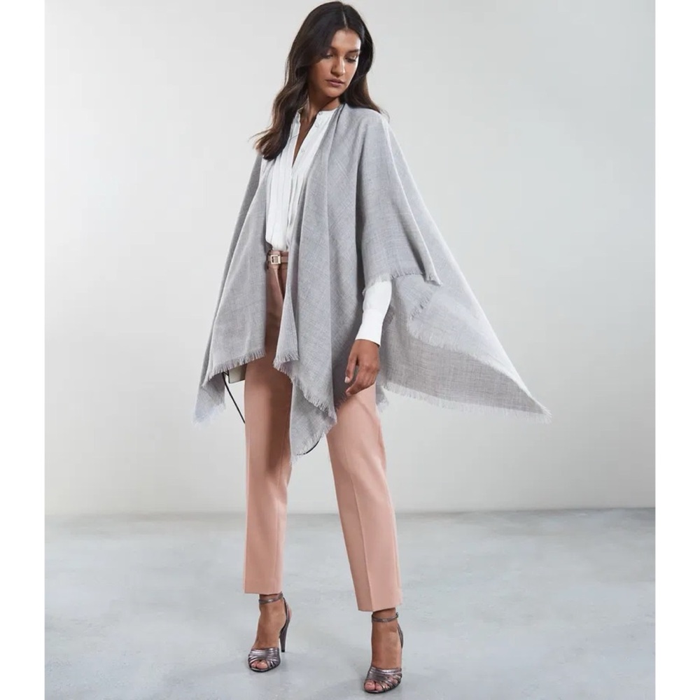 Reiss Yasmine Lightweight Gray Woven Poncho Cape